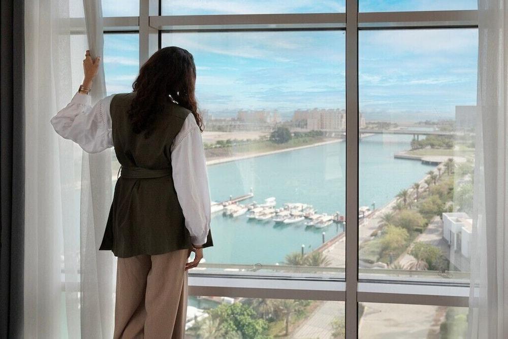 Bay La Sun Hotel & Marina