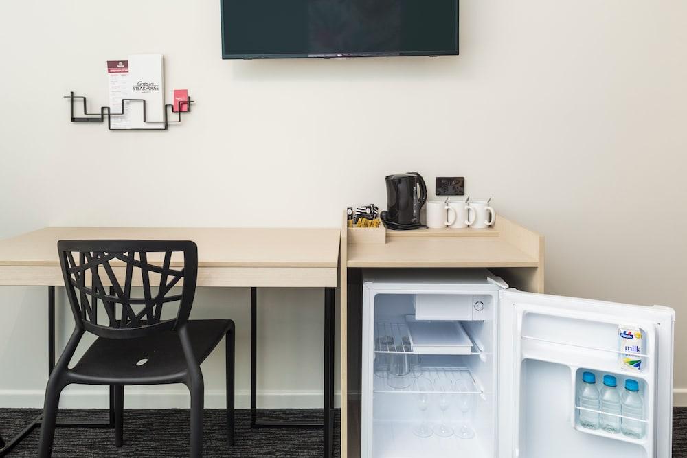 Nightcap at Morwell Hotel