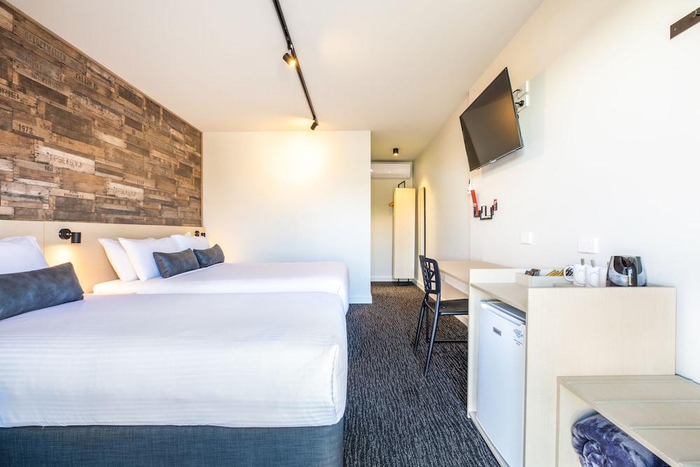 Nightcap at Westside Hotel