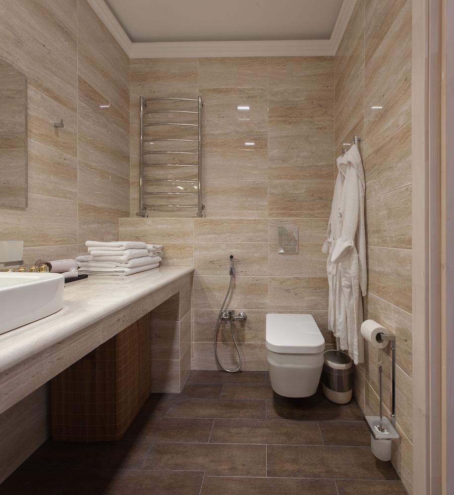 Sun City Arcadia Apartments