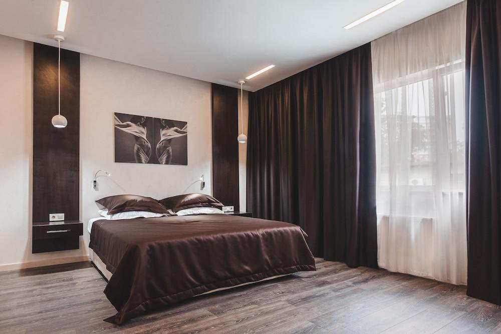 Sun City Arcadia Apartments