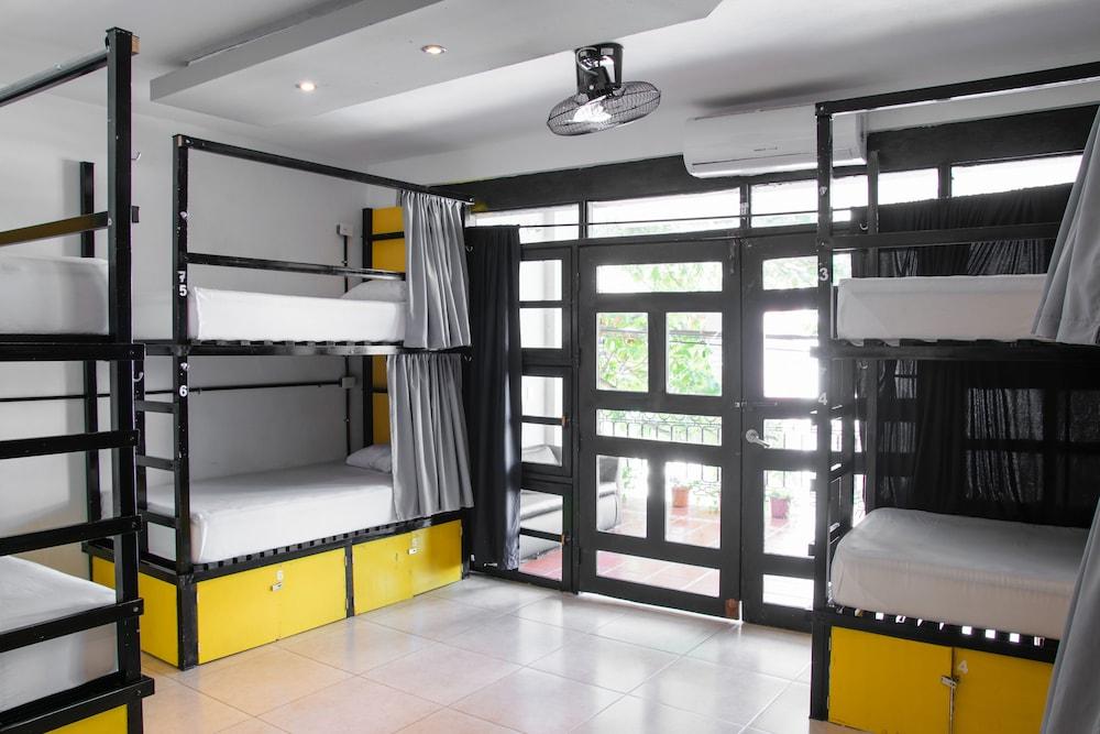 Che Playa Hostel & Bar