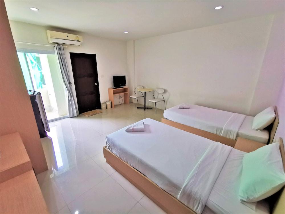 Hua Hin Irooms Hotel