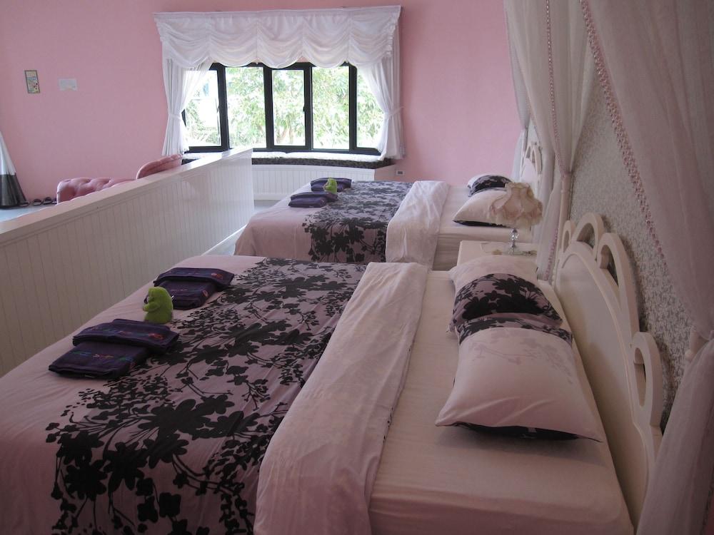 Gorilla Hills Hua Hin Hotel