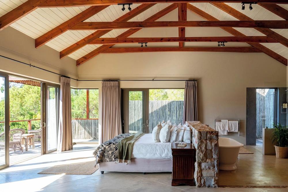 Tamodi Lodge and Stables