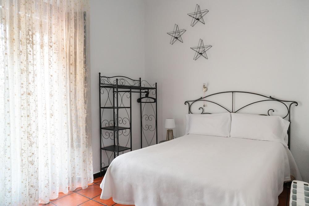 Pensión Venecia Gomerez