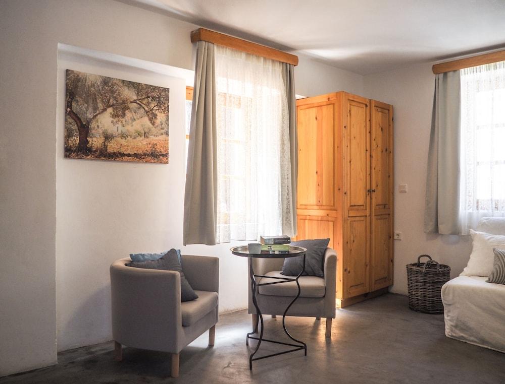 Saint George Studios