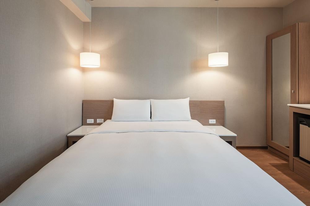 Kindness Hotel - Kaohsiung Main Station