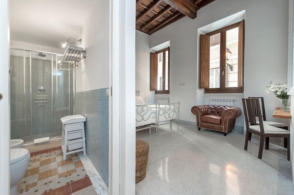 PALAZZO OLIVIA - RESIDENZA LEUTARI