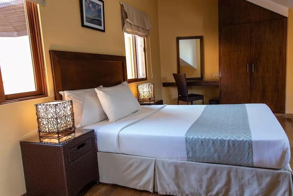 Matabungkay Beach Hotel