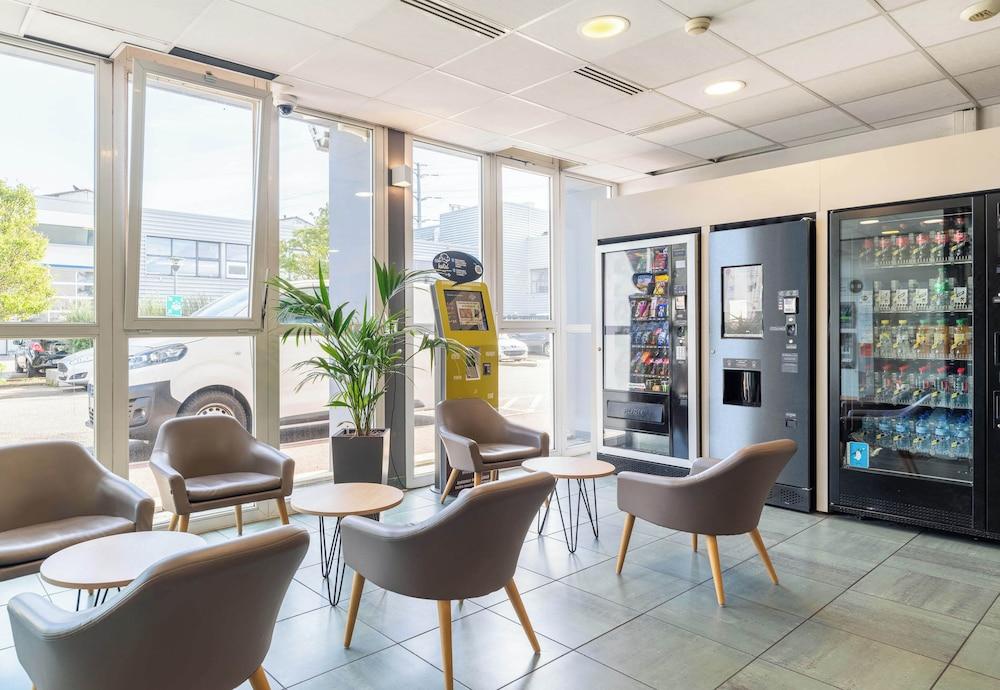 B&B HOTEL Lyon Vénissieux