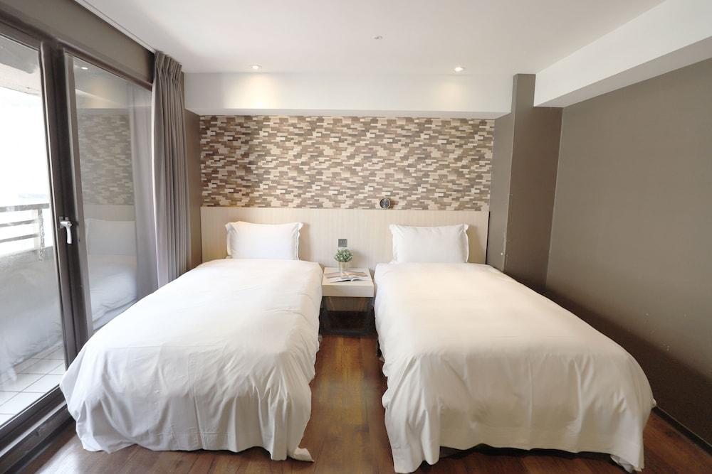 Talmud Hotel Yizhong