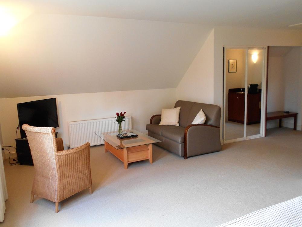 Fitzroy Inn Historic Retreat