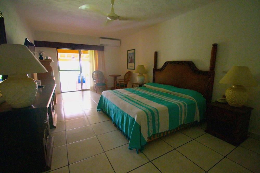 Los Tules Villas del Sol