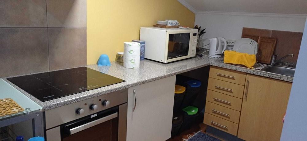 Charming 3-bed Apartment With sea & Mountain View