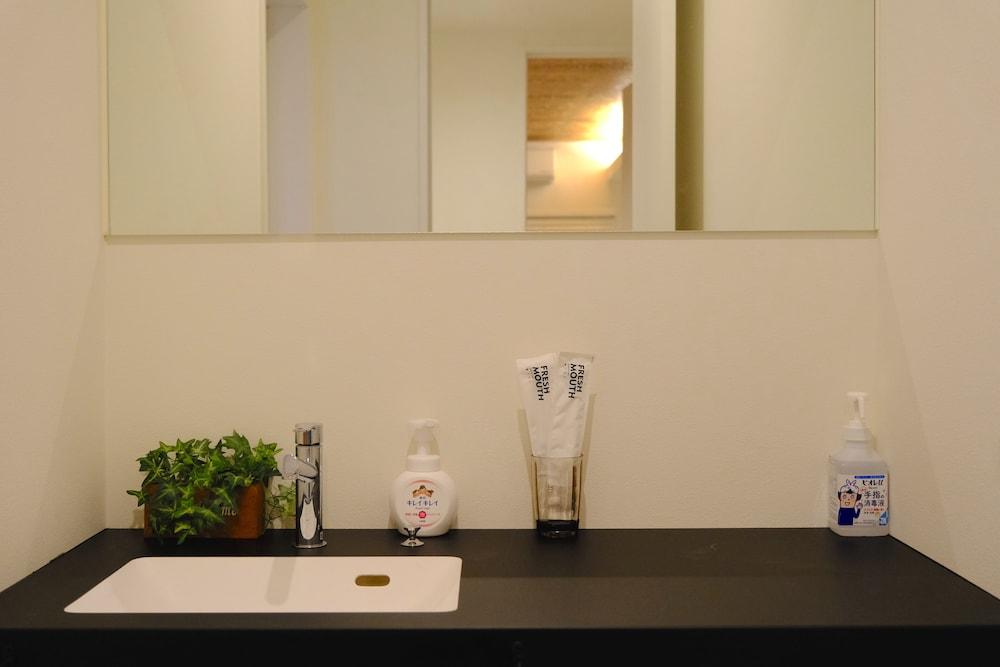 Time Nishikujyo-5mins to station-Mix6ppl