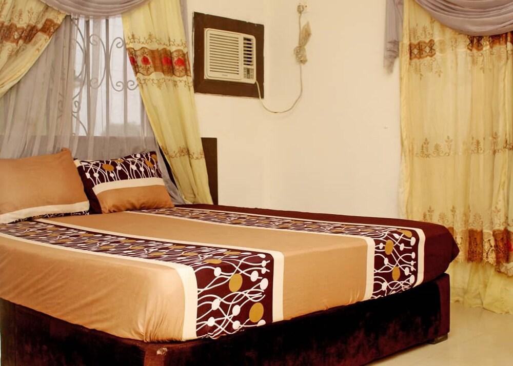 Hevee Hotels and Suites