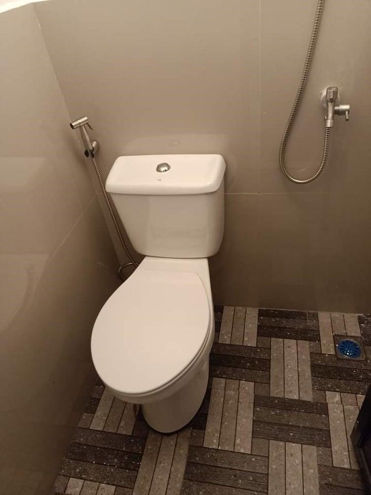 Hevee Hotels and Suites