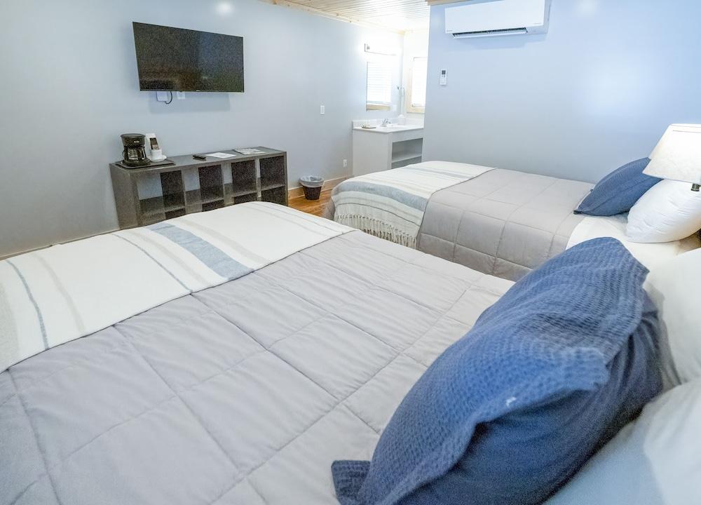 Tuggle's Gap Roadside Inn - Blue Ridge Parkway