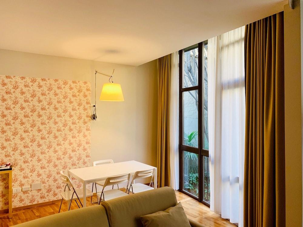 Juvarrahouse Luxury Apatments