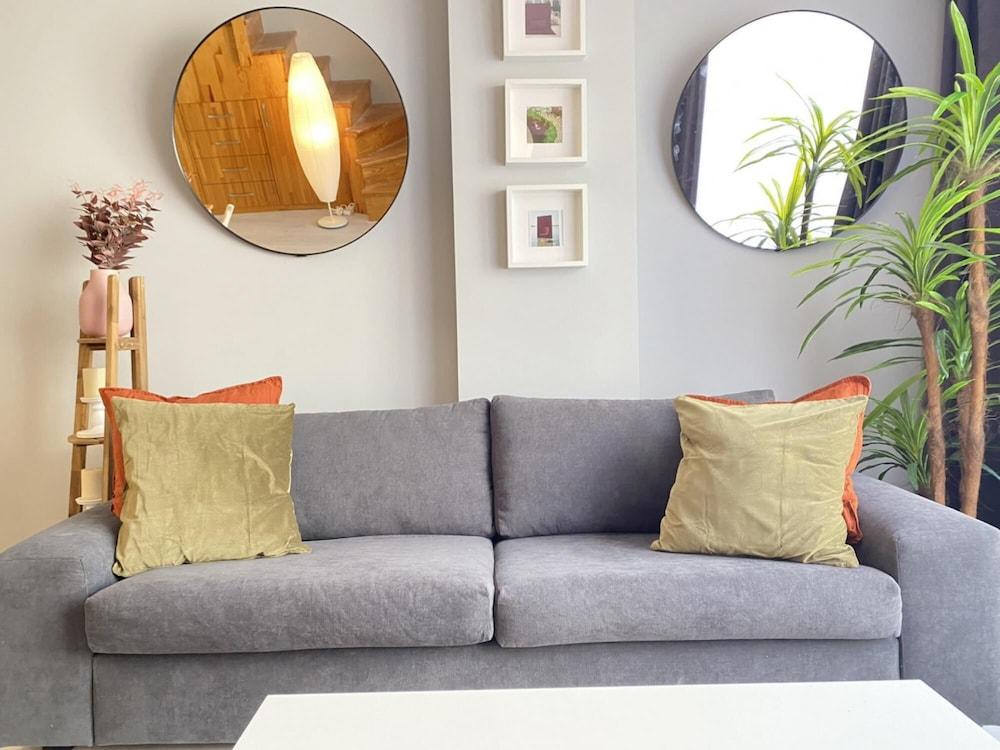 Stylish Duplex With Terrace 650 m to Galata Tower
