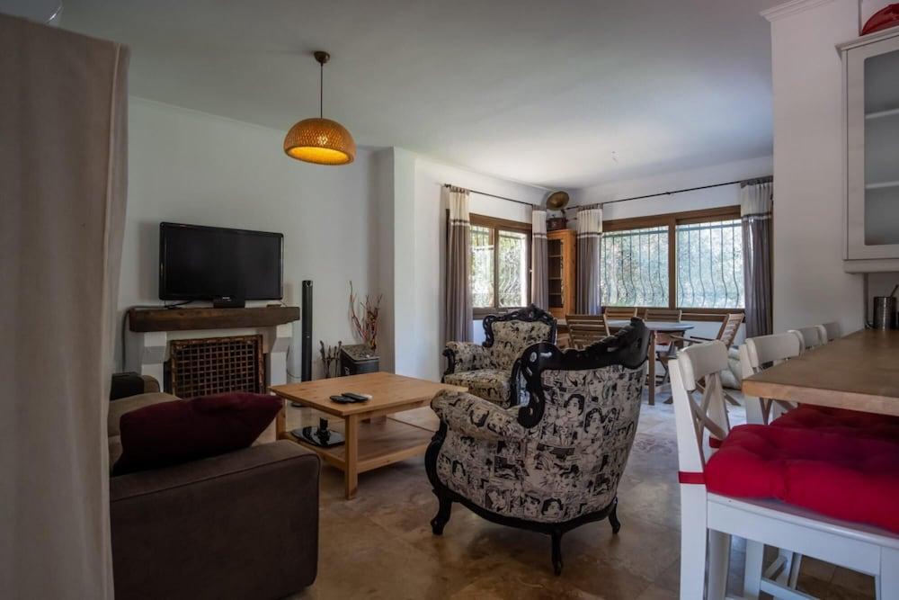 Refreshing Home With Garden in Torba Bodrum