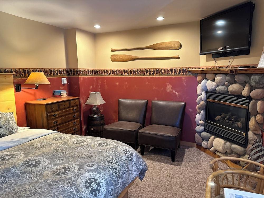 Chewuch Inn and Cabins