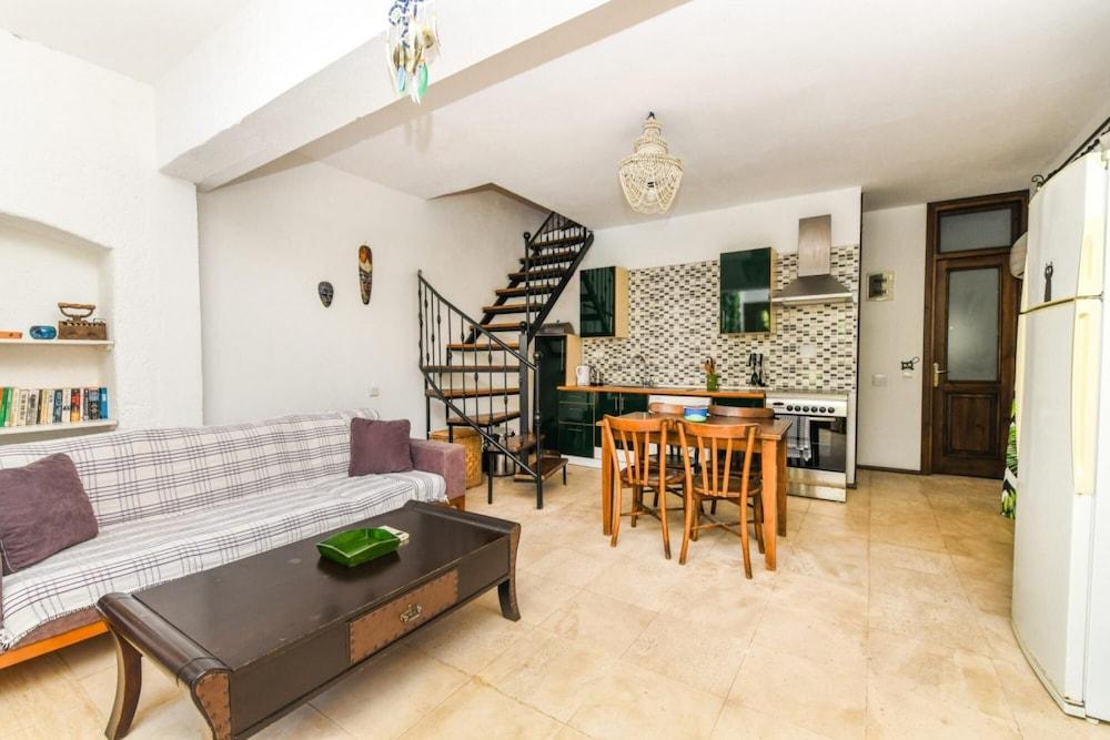 Duplex House With Shared Pool Near Beach in Kalkan