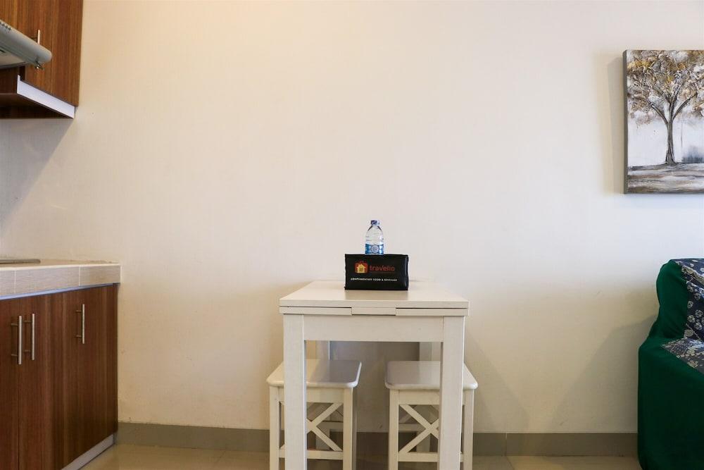 Fancy And Nice 1Br Apartment At H Residence