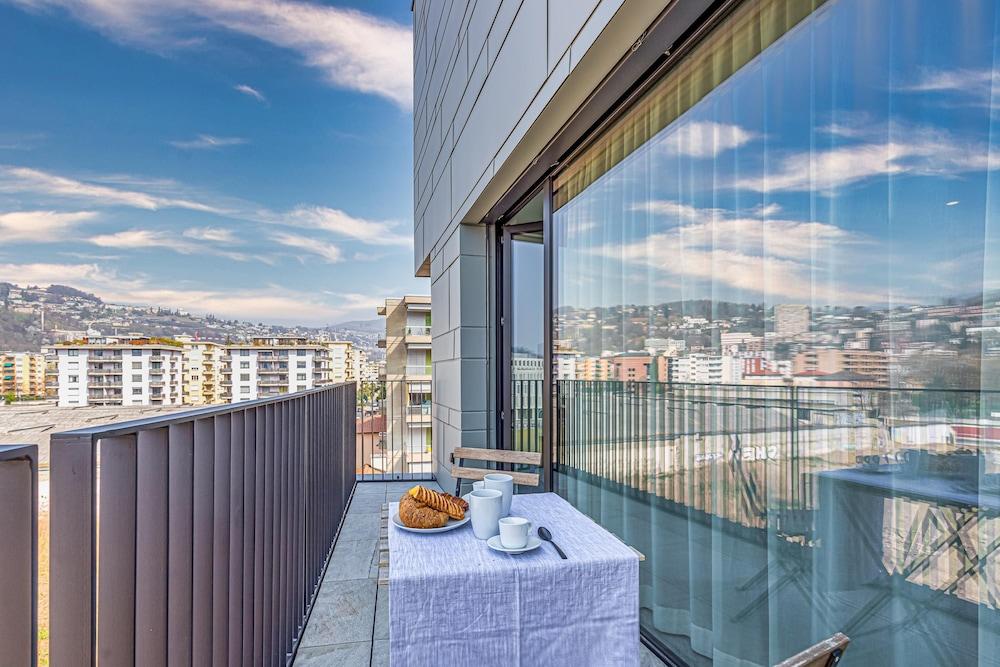 Icon H 405 Suite Business