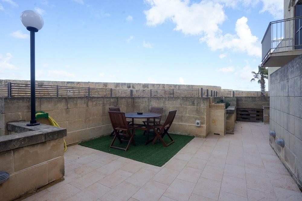 Harbour Views Gozitan Villa Shared Pool