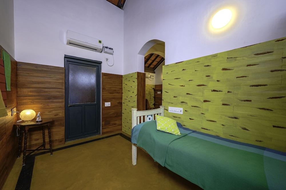 Neemrana's Coconut Alley