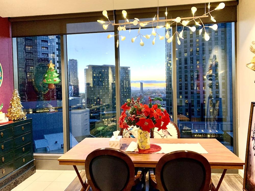 2-BRM Apartment Yarra River View Skyline