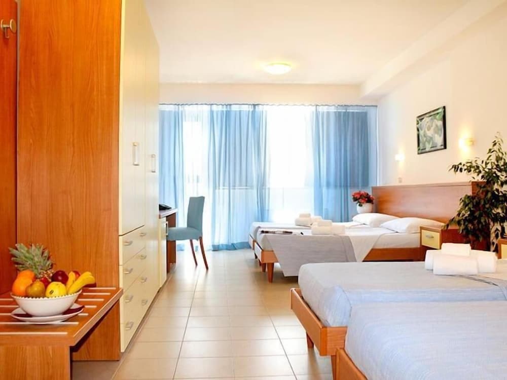 PFA Hotel La Darsena