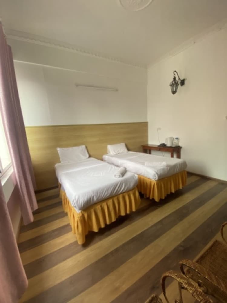 Hotel O Sianglory Inn