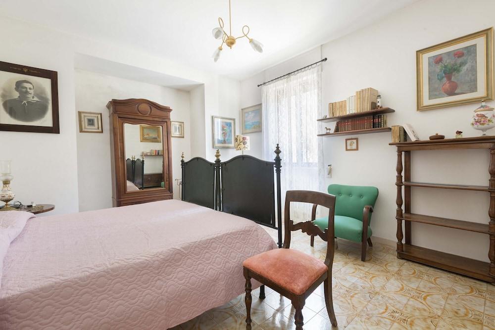 2947 Aia del Convento by Barbarhouse