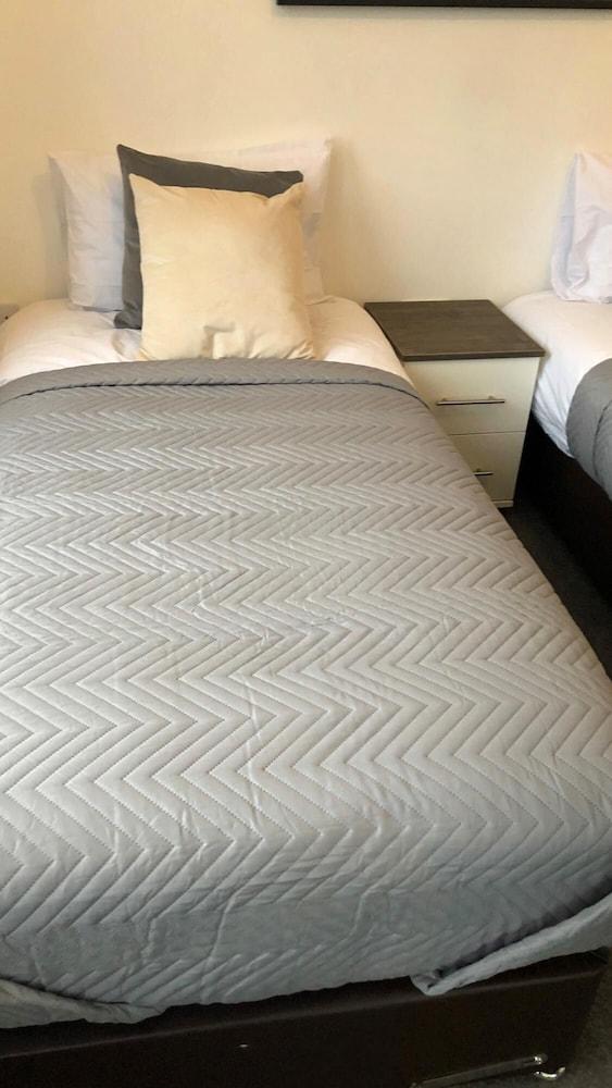 King Edward House Flat 1 - City Centre Apartment