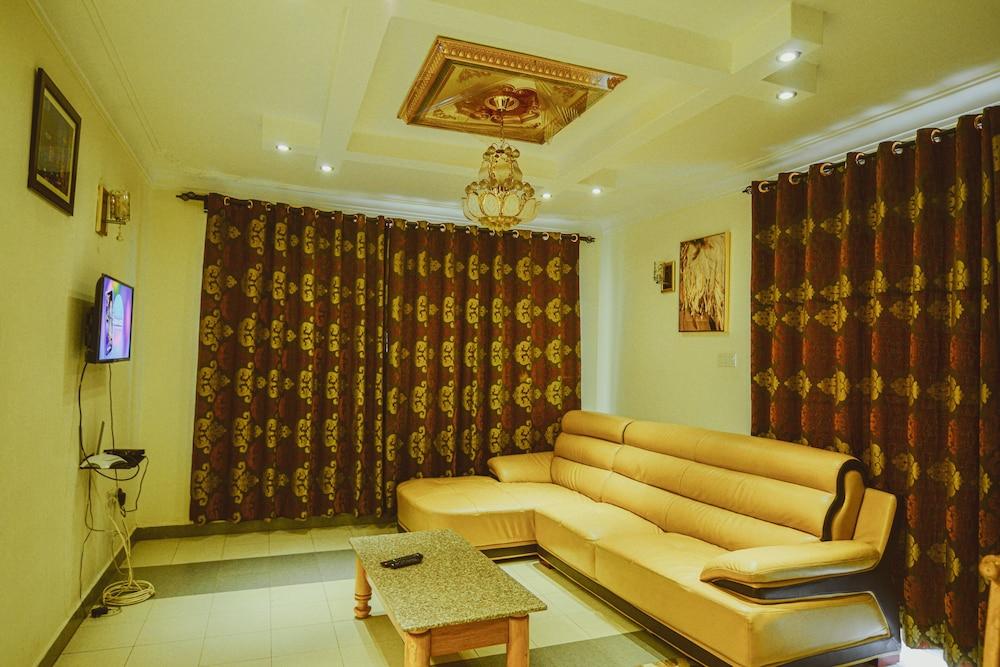 Evelyn Apartments Kampala