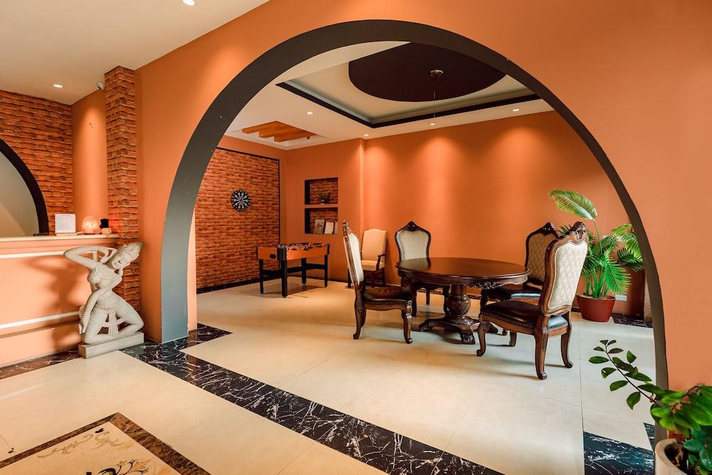 Super OYO Capital O 1173 Le Grand Hanoi Hotel - The Ruby