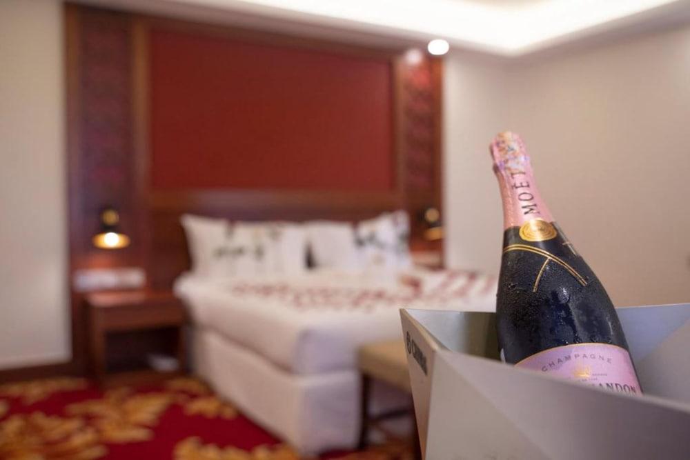 Hermosa Garden Hotel