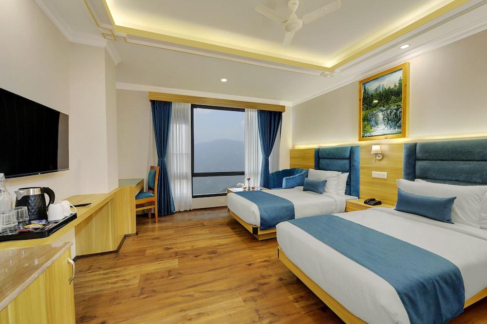 Yashshree Sikkim Blossom 600 Meters From Mg Marg