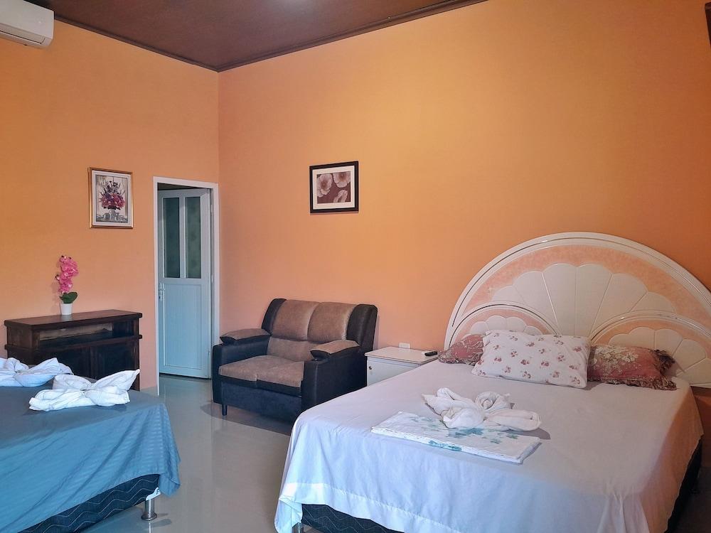 Hotel EbenEzer El Paredon