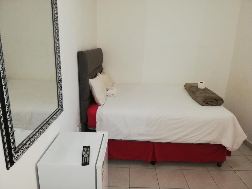 Defountain Guest house