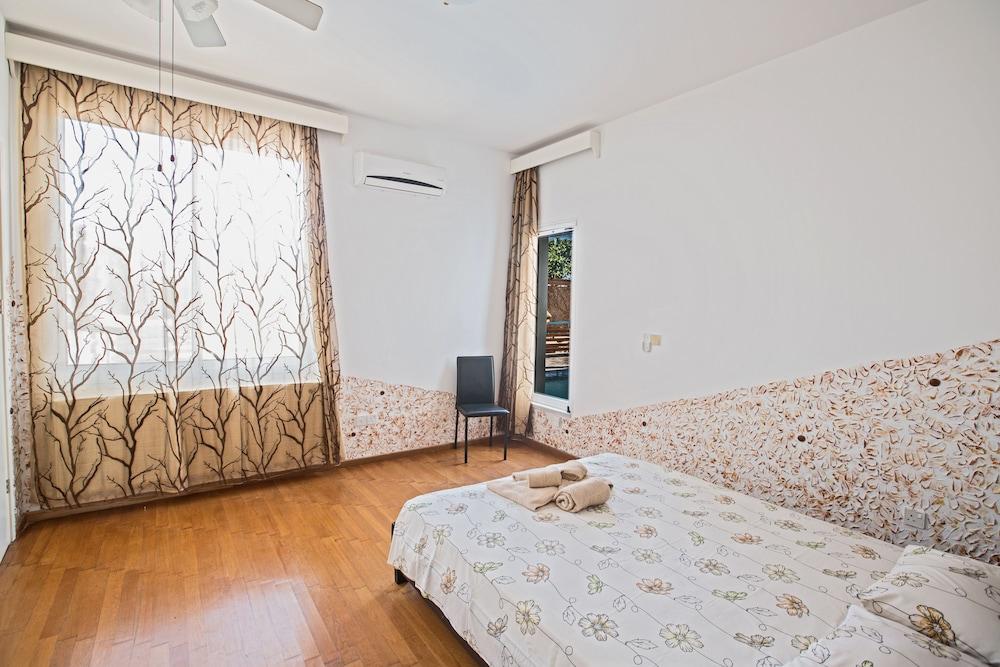 Ayia Napa Holiday Villa Ch