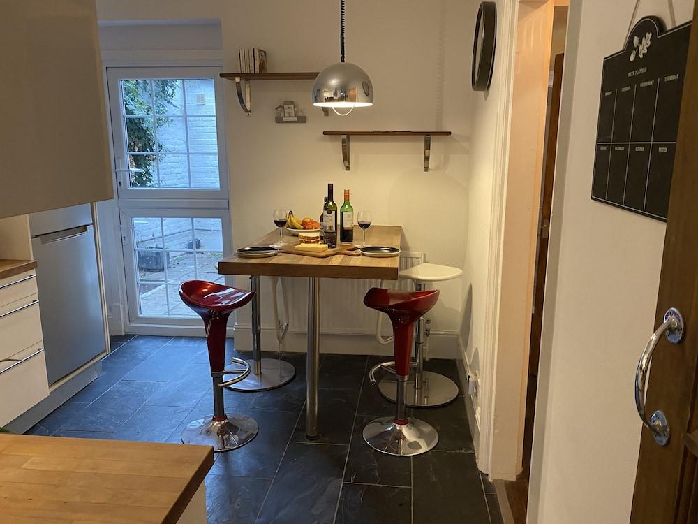 Immaculate 1-bed Apartment Near the River Thames