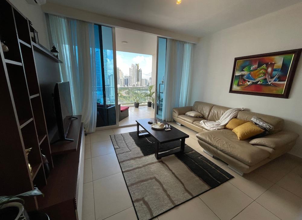 Apartamento en cinta costera panama