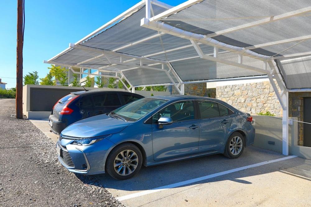 Lavinia Home in Nikiti