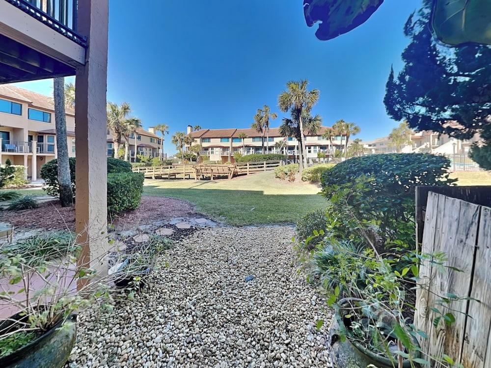 Spyglass 32 by Distinctive Beach Rentals