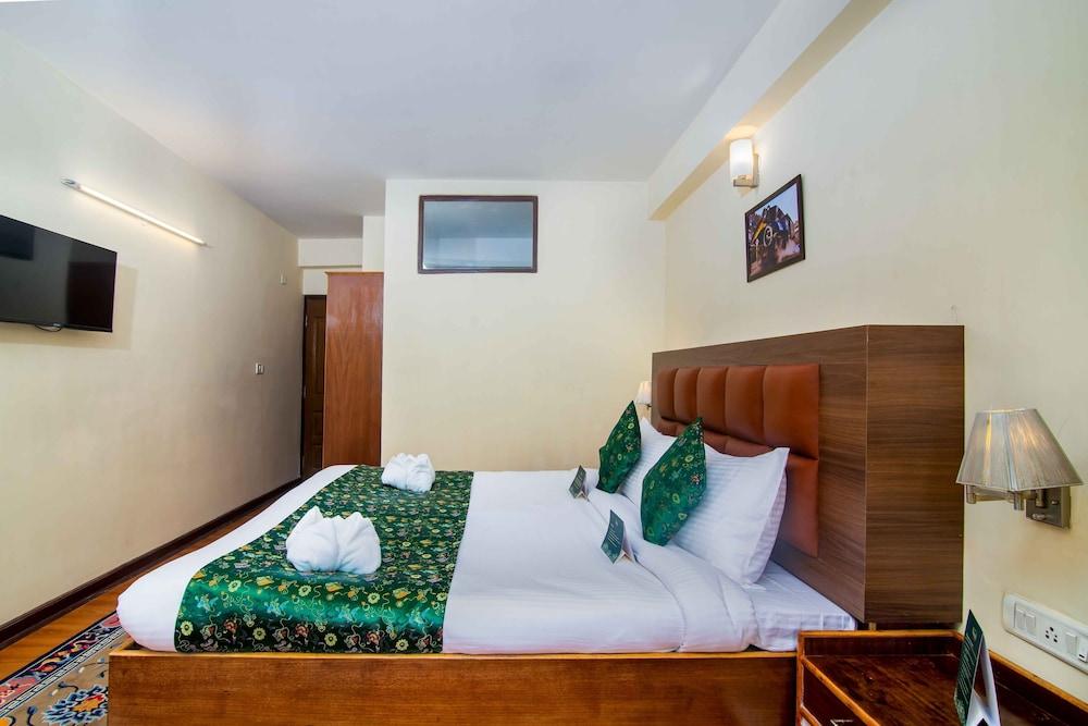 Muscatel BhumSang - 200Mts from MallRoad