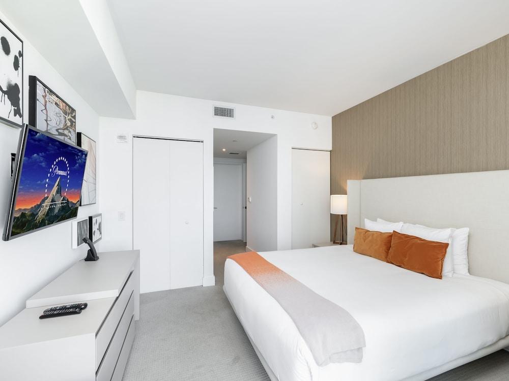 Beachfront Condos at HR by Cielo Stays